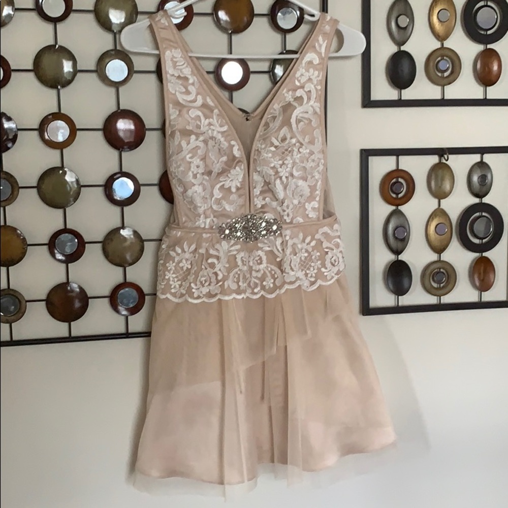 WINDSOR Cream formal dress